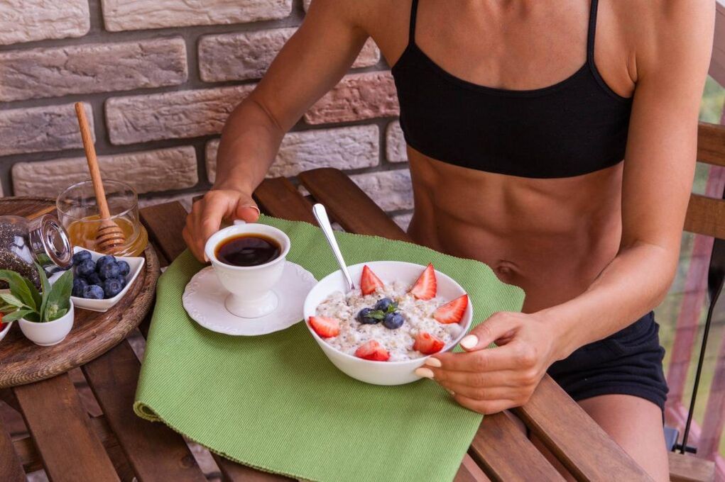 健康早餐，控制卡路里以减轻体重